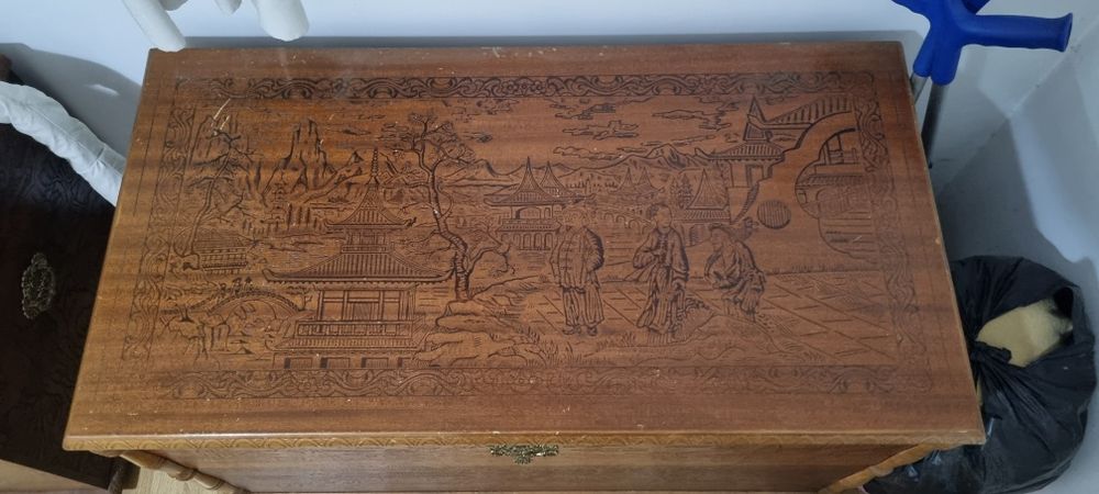 3 Baus de Madeira com gravuras