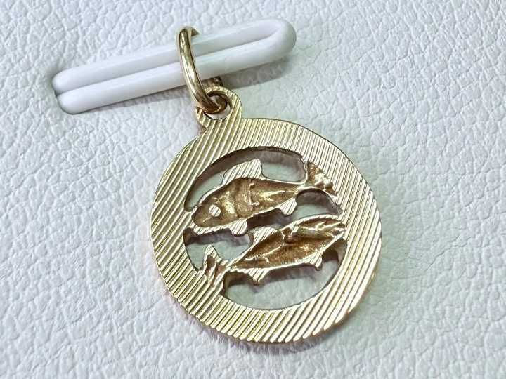 Zawieszka złota 585 Ryby | waga 0,74 g | średnica 11mm | UŻYWANA |