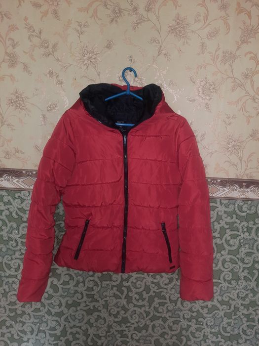 Куртка  лыжная Zara на пуховик.