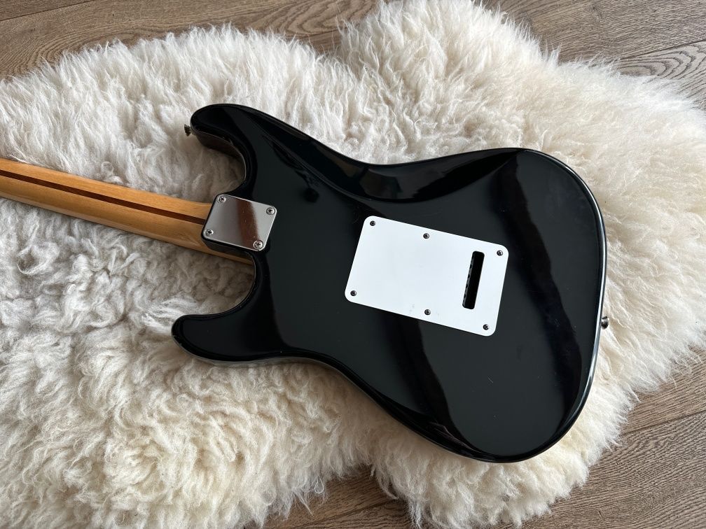 Fender Mexico Squier Series STRATCASTER VWH 買取りました