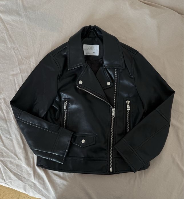 Шкірянка косуха шкіряна куртка Zara 122 см 6-7 років стан як новий