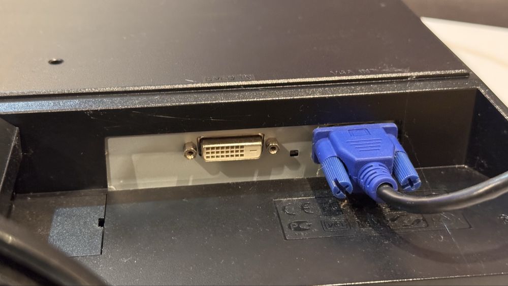 Monitor Acer Delikatnie uszkodzona matryca