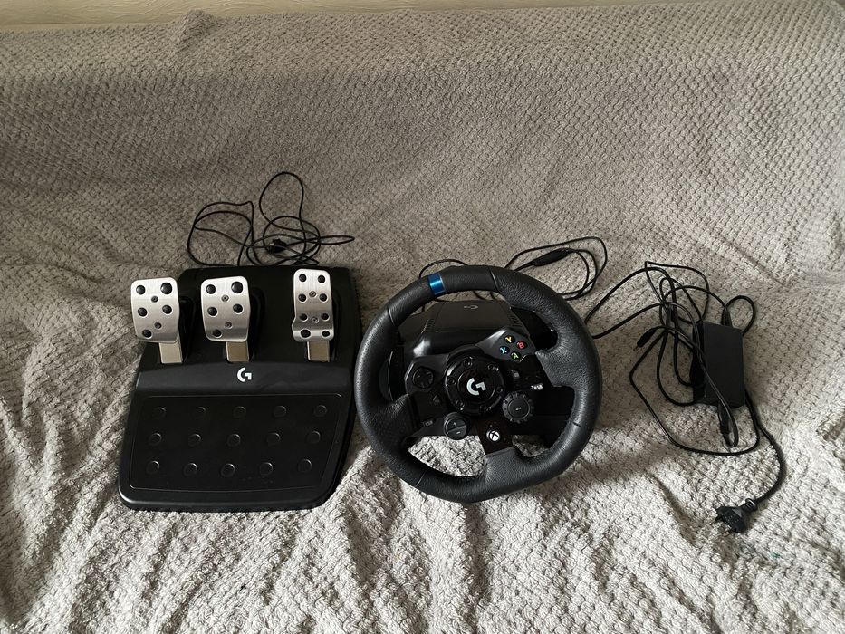 Ігровий руль Logitech G923