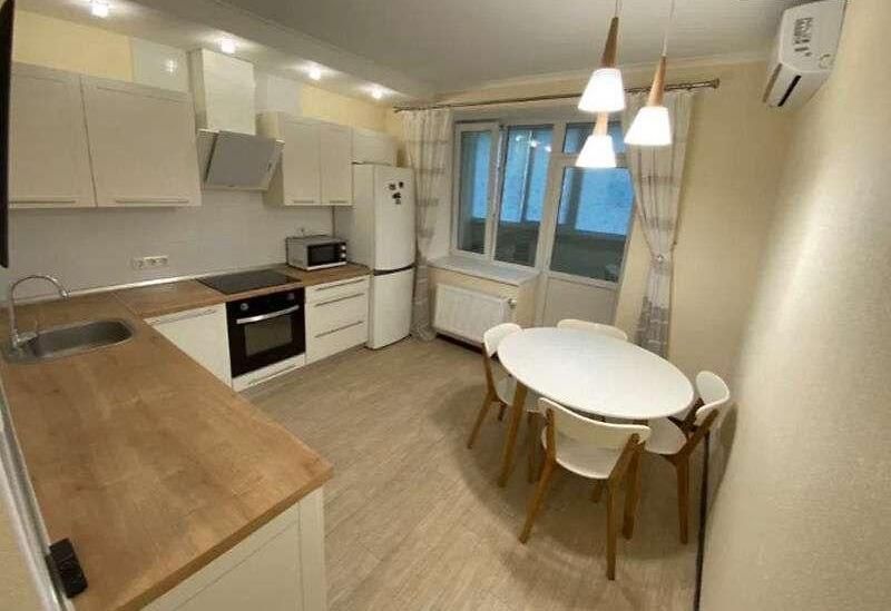 Apartment in Sofiivska Borshchahivka - View 2