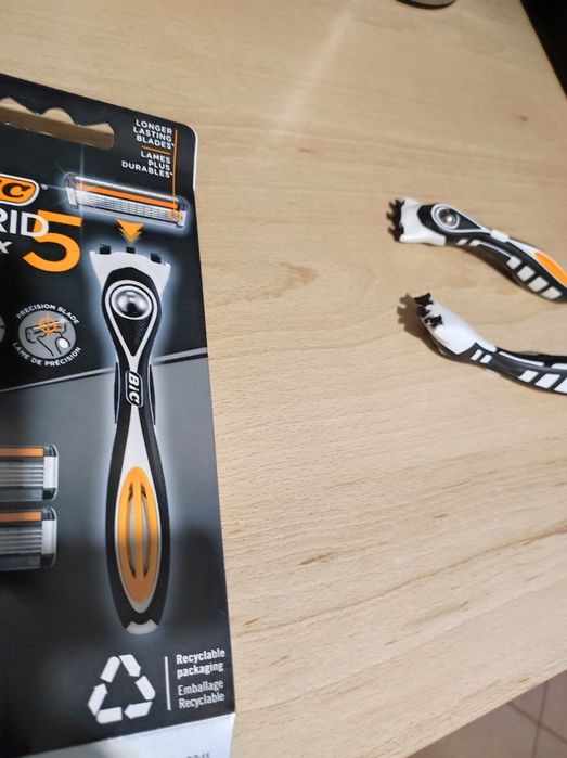 Maszynki do golenia Bic Hybrid Flex 5
