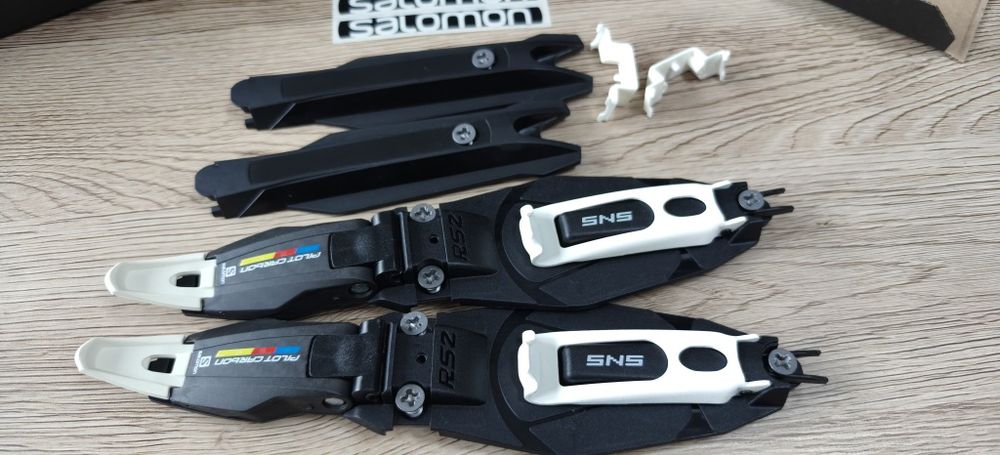 Wiązanie do nart biegowych Salomon SNS Pilot Carbon RS2