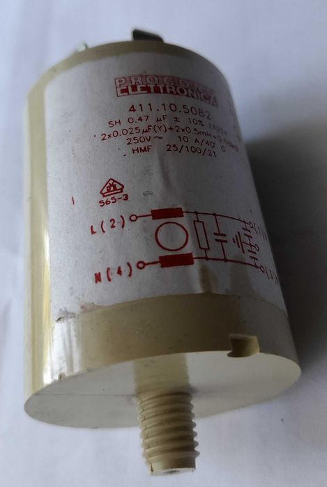 Kondensator przeciwzakłuceniowy              SH 0,47uF +-10% (×2)