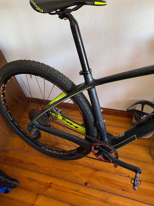 Bicicleta bh carbono bom estado