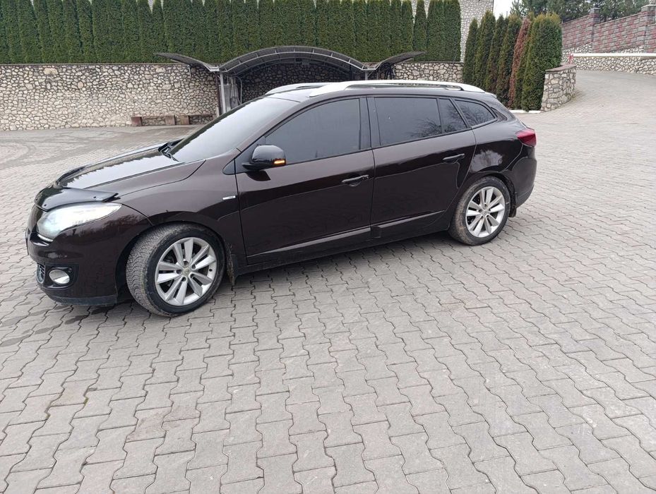 Продам машину renault megane 3