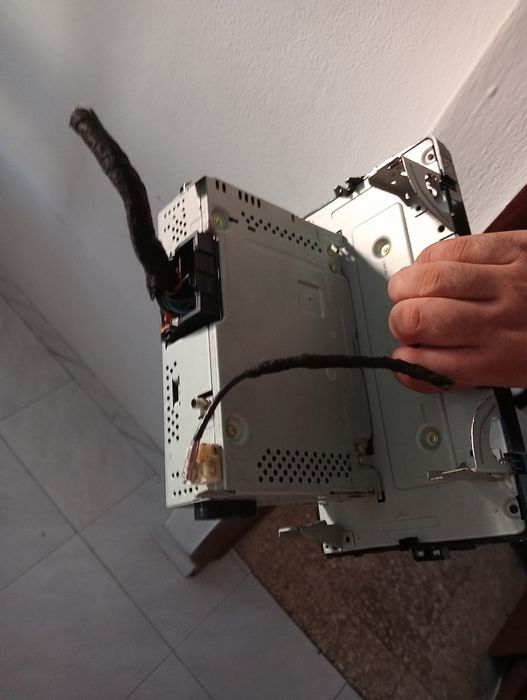 Radio com ecrã Touch