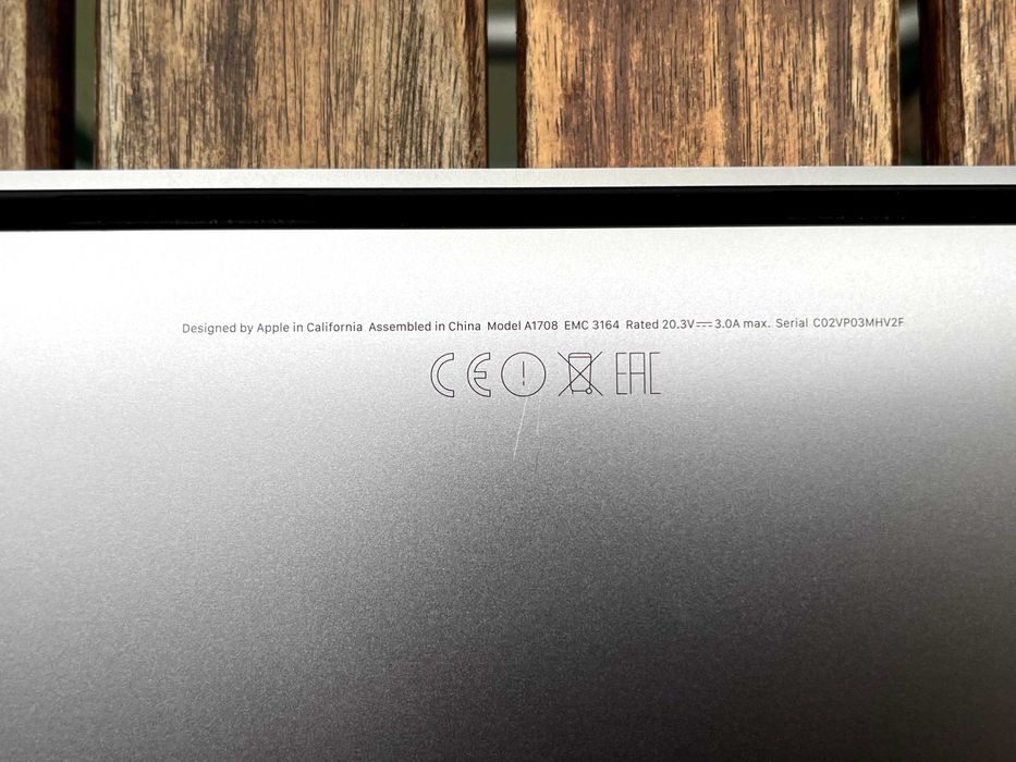 MacBook Pro 13” A1708 | i5 / 16 GB RAM / 1TB SSD! | Space Gray | SUPER