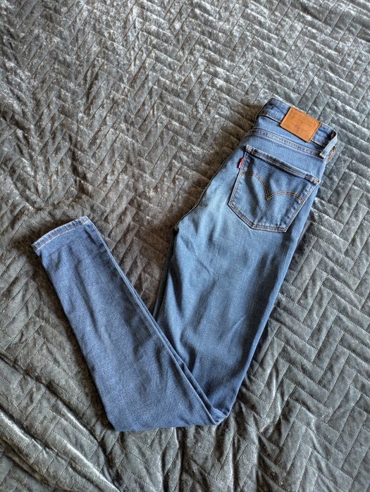 Spodnie jeansy Levi's 721 High Rise Skinny rozmiar 24x30 W24 L30