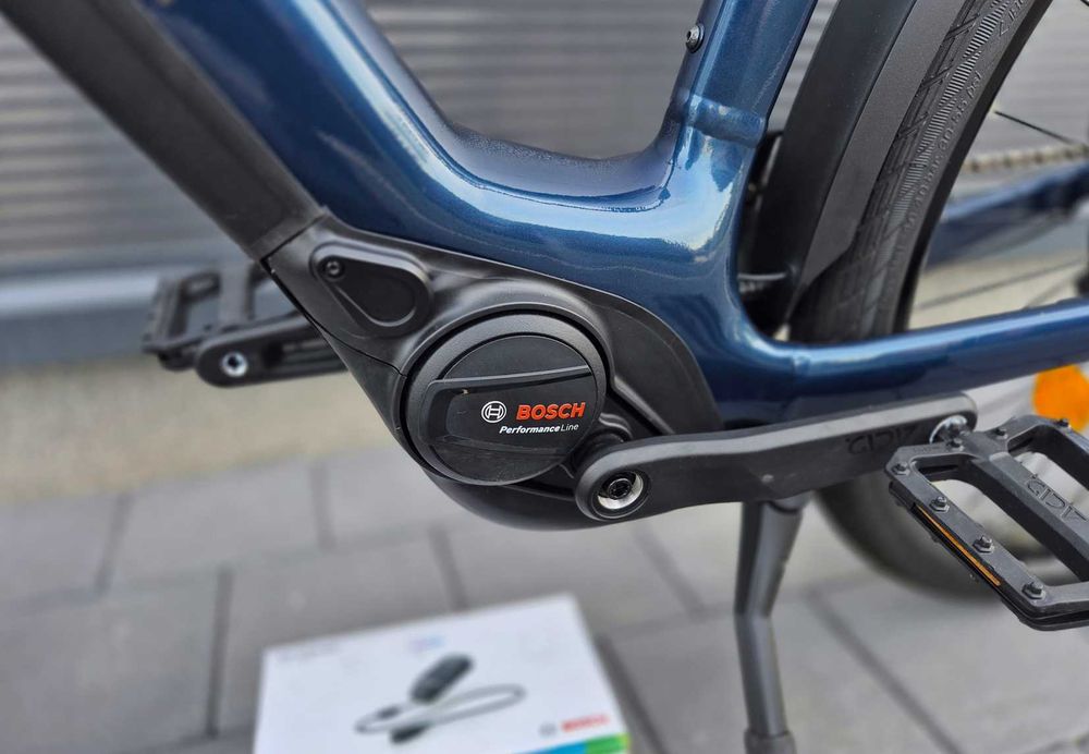 Rower elektryczny CUBE Touring ONE 625 Wh 2024 r L/56cm 1054 km ZOBACZ