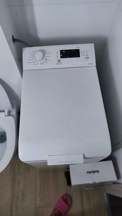 Pralka ładowna od góry Elektrolux