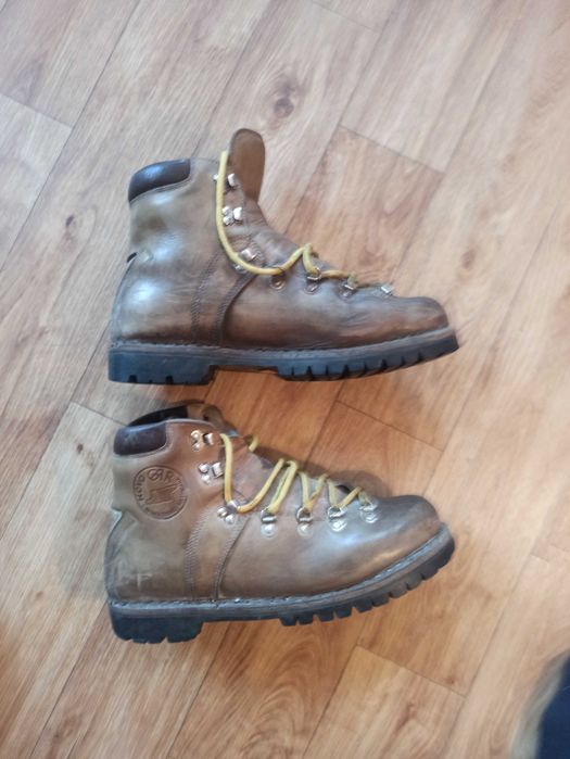 Зимові ботинки. Гарної якісті. Великого розміру.