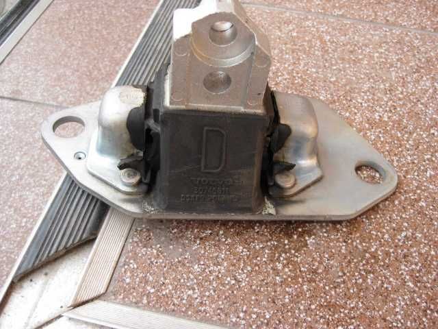 Продам подушку двигателя Вольво хс  90