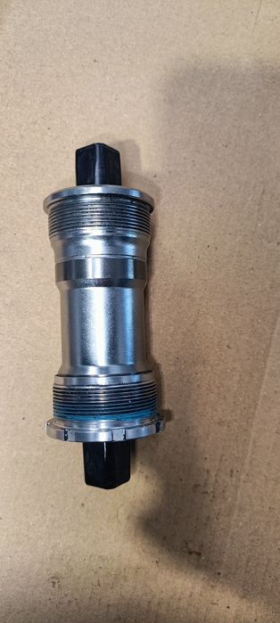Shimano BB-un55 novo