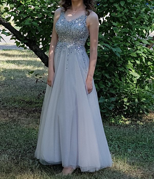 Шикарне випускне плаття