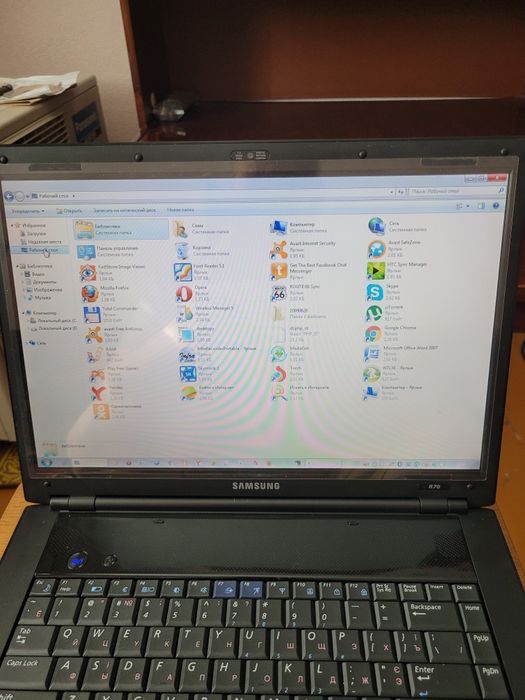 Рабочий ноутбук Samsung R70 А005