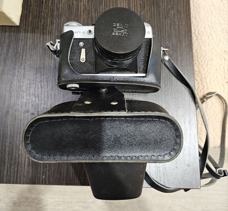 Фотоапарат "Зенит-Е" з об'єктивом "Helios - 44 - 2 "