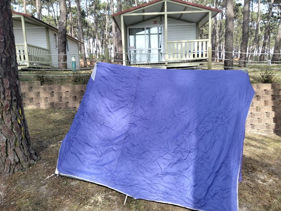Tenda de campismo/ camping tent