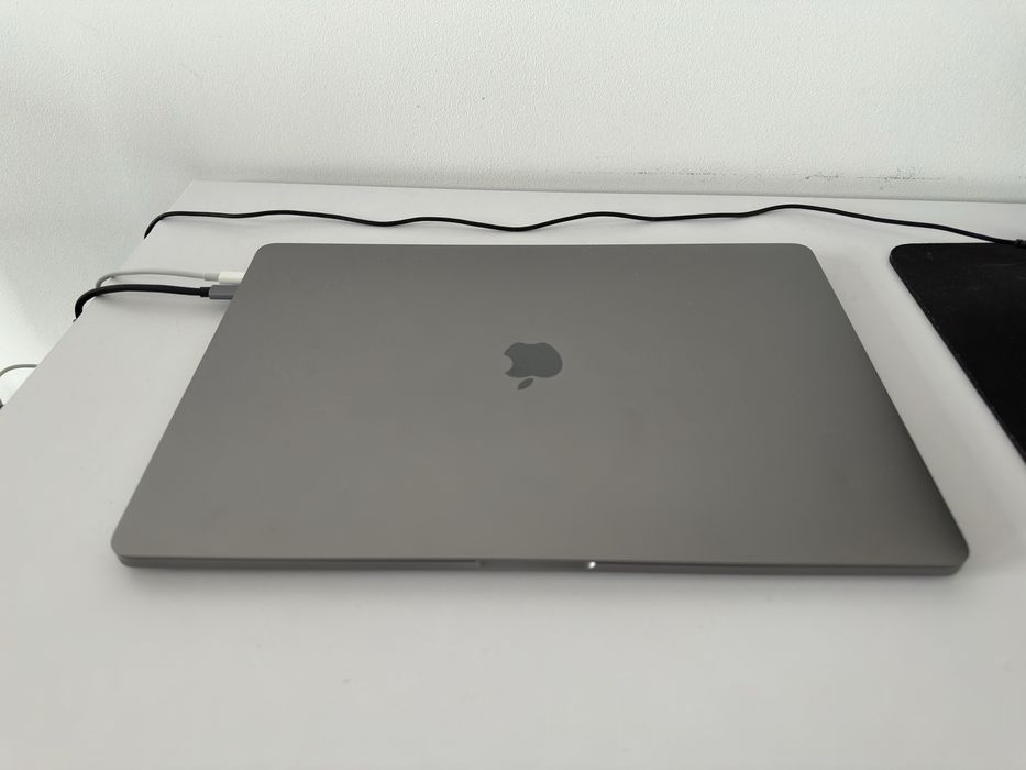 Macbook Pro 16 i7 2020