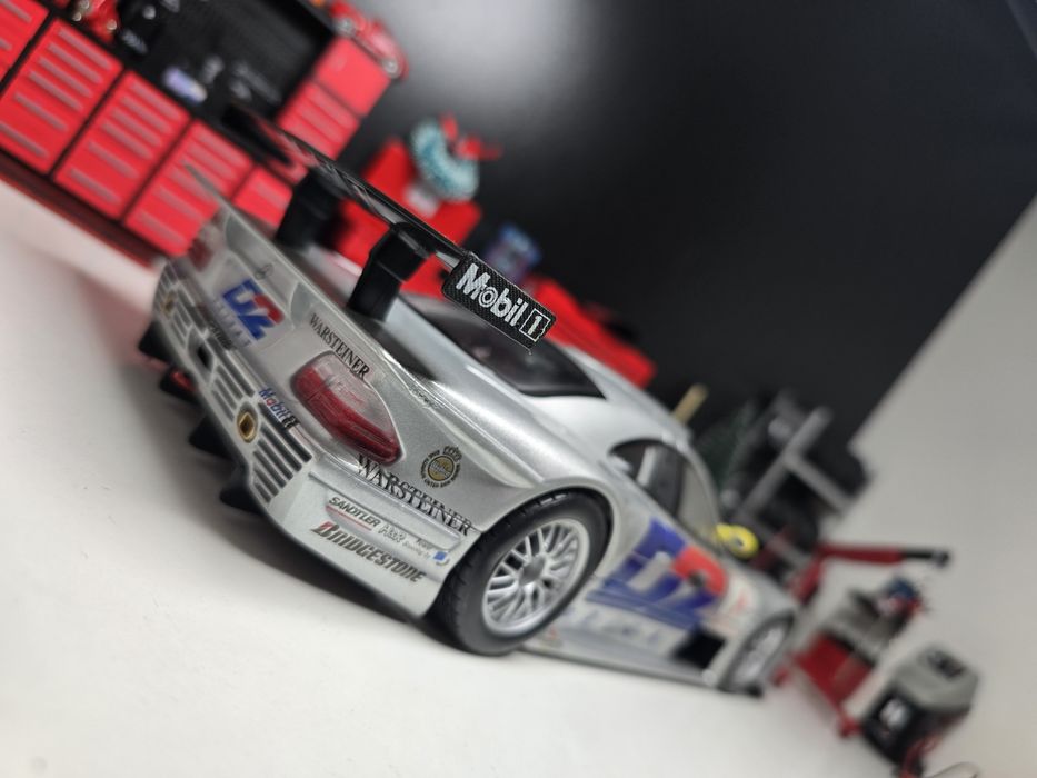 Mercedes clk gtr maisto 1/18