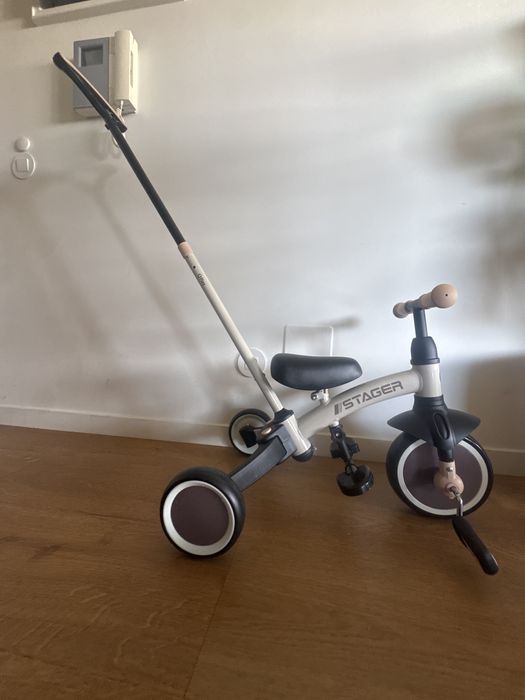 Triciclo QPlay Stager 3 em 1 Dobrável – Novo, Nunca Usado