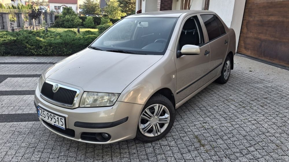 2004r. Škoda FABIA 1.2 benzyna, OPŁATY NA ROK zdrowa SEDAN