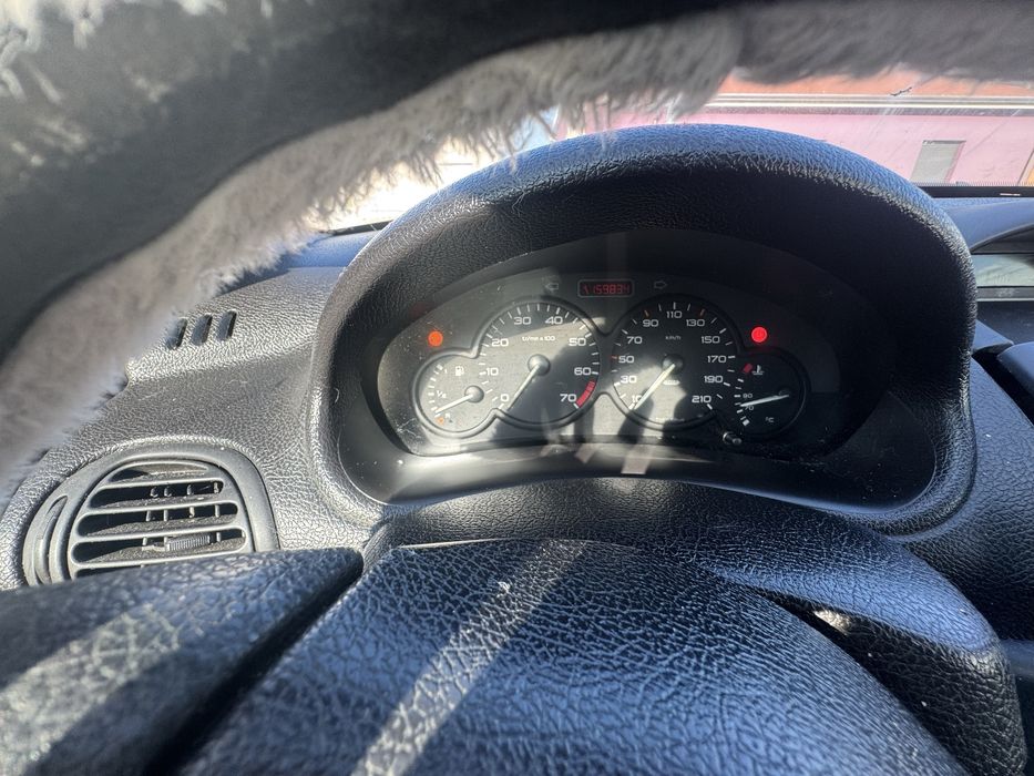 Peugeot 206…. Carro barato a circular…