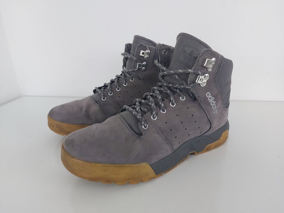 Buty męskie zimowe Adidas w rozmiarze 40 2/3