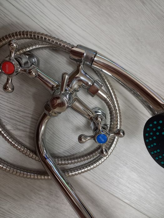 СТОП АКЦИЯ!Змішувач/кран/смеситель для ванны с душем Master 141/143