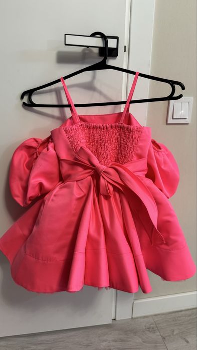 Нарядное платье размер 116-122