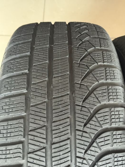 Шини зимові 245/45/18 Pirelli зимние шины 245/45r18 Pirelli