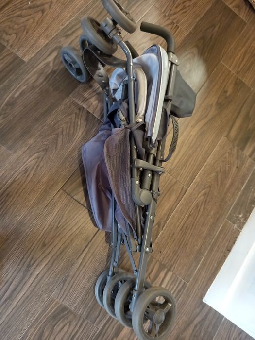 Carrinho de passeio de bebé da Brevi