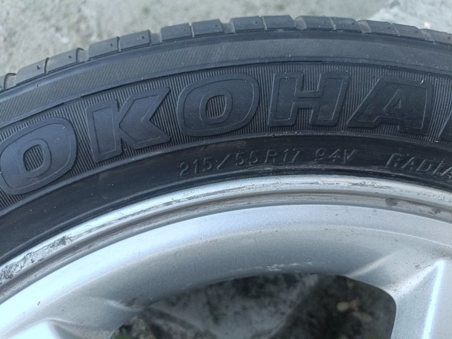 Yokohama Geolandar G035 215/55R17 94v