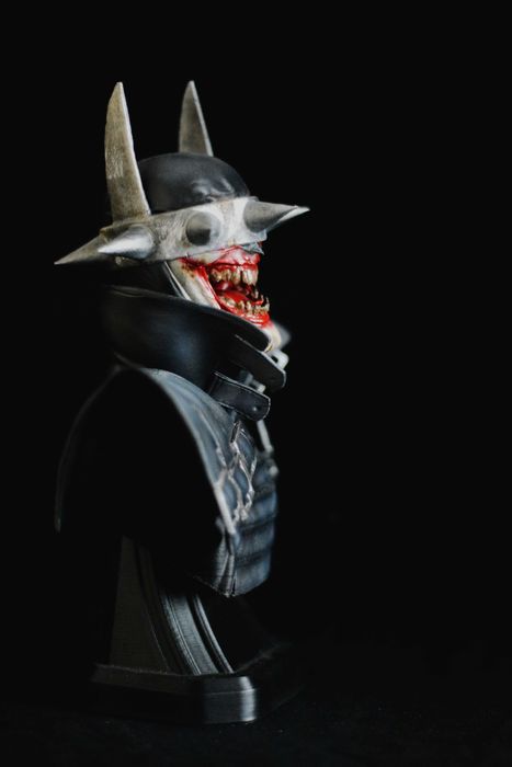 The Batman Who Laughs – Busto Impresso em 3D e Pintado à Mão | NexoStudios