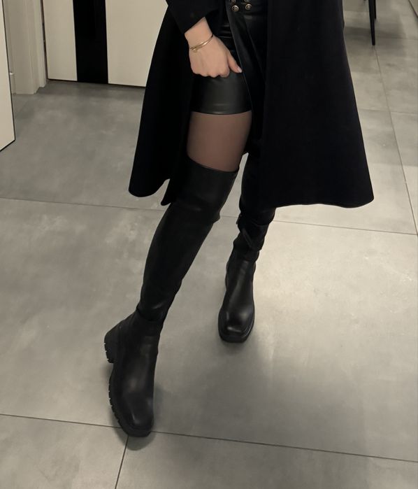 Кожаные ботфорты без каблука