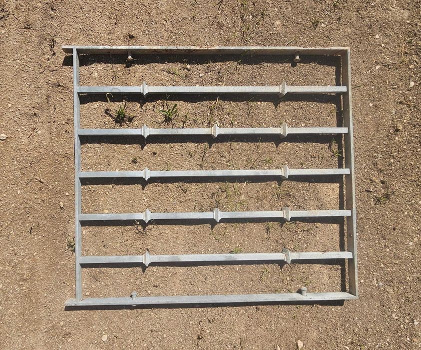 Grades de Ferro, protectores metalicos, escadas de ferro