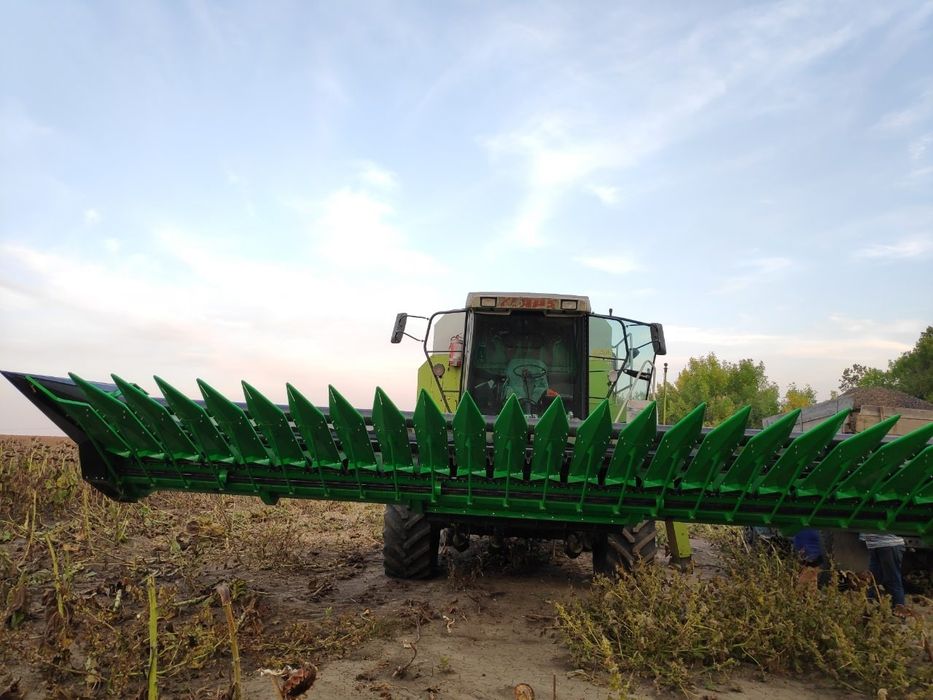 Жатка соняшникова Велес Агро СХ-8,4 жниварка (Sunspeed Maizco)