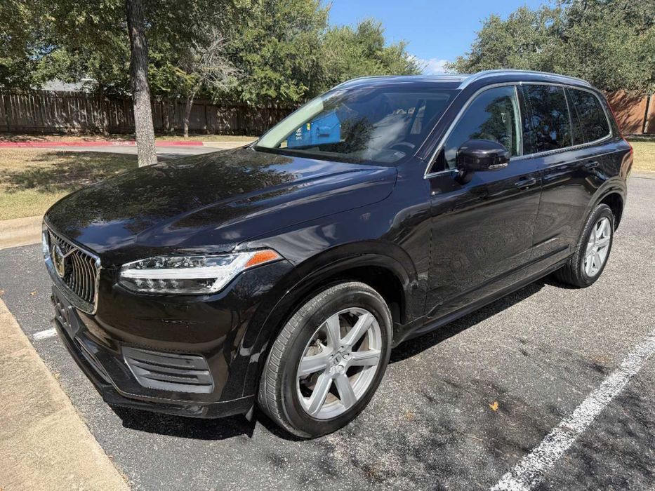 Volvo XC90 B5      2022