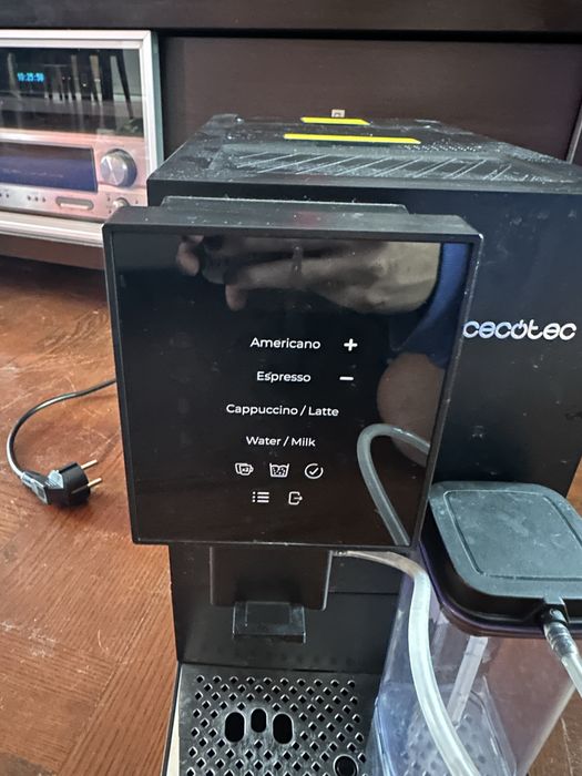 Ekspres automatyczny do kawy cecotec