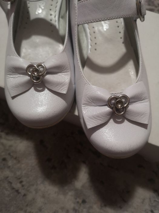 Buty komunijne dla dziewczynki
