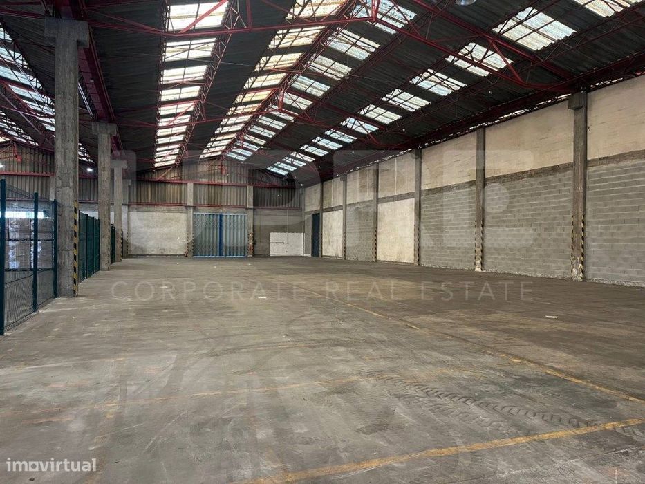 Armazém Logístico 1040 m2 | ARRENDAMENTO | Matosinhos