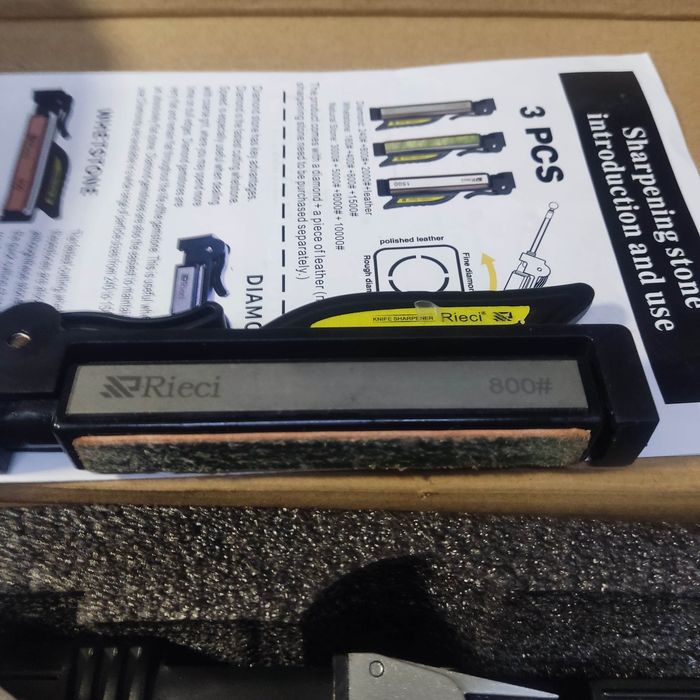 Продам точилку для ножей RC 001A