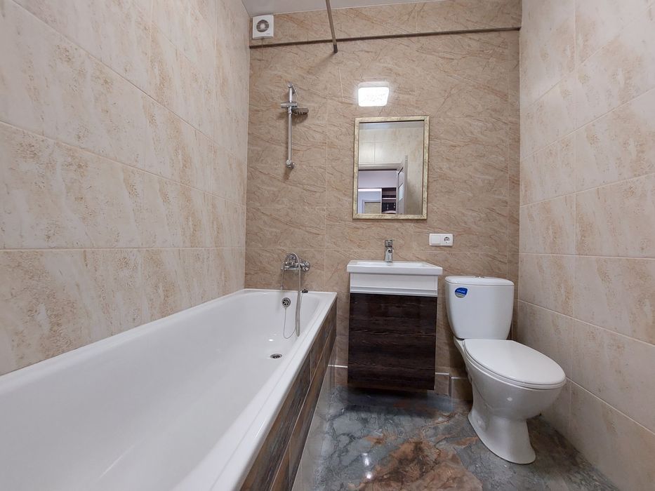 Подобова оренда З СВІТЛОМ вул.Лисенка 8 -Центр