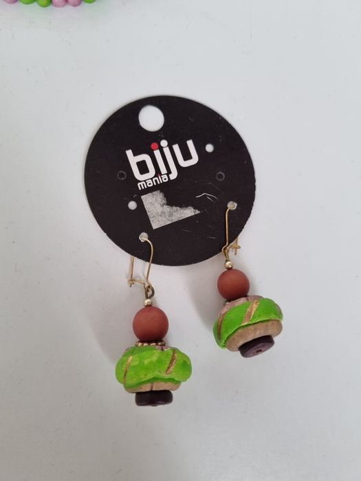 Conjunto brincos e colar Biju - Novo