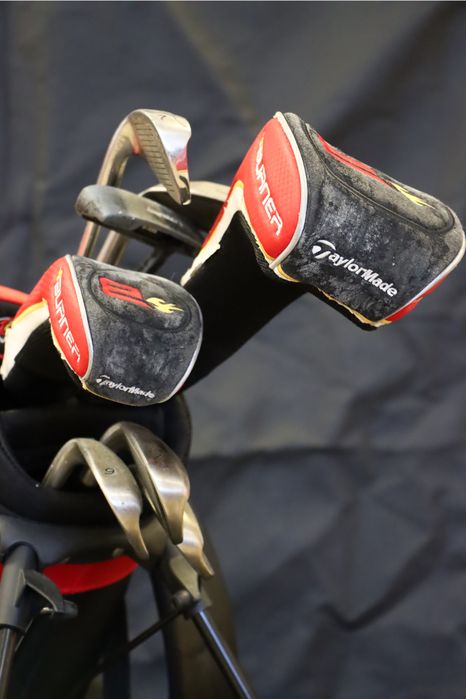 Conjunto Taylormade criança com 9 ferros