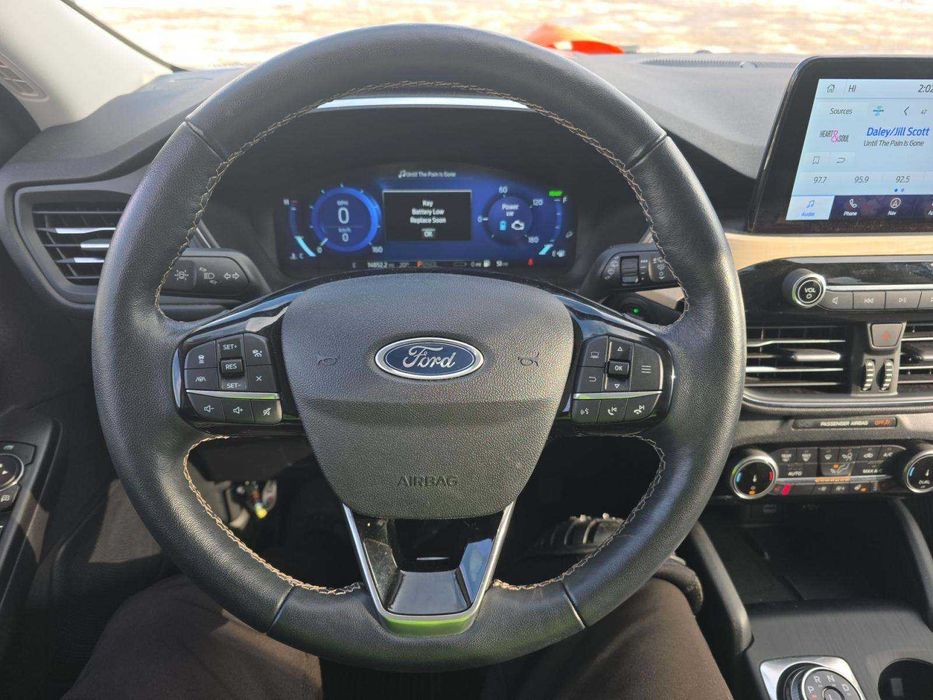 2022 Ford Escape Plug-In Hybrid Titanium