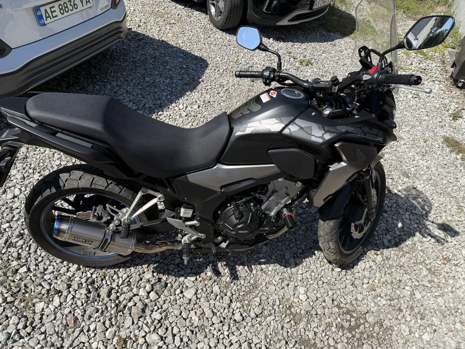 Продам мотоцикл HONDA  CB400X